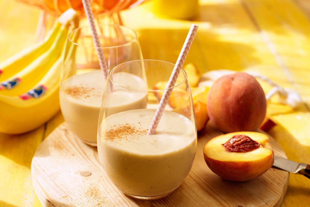 Easy peachy keen Chiquita banana smoothie | Chiquita Recipes