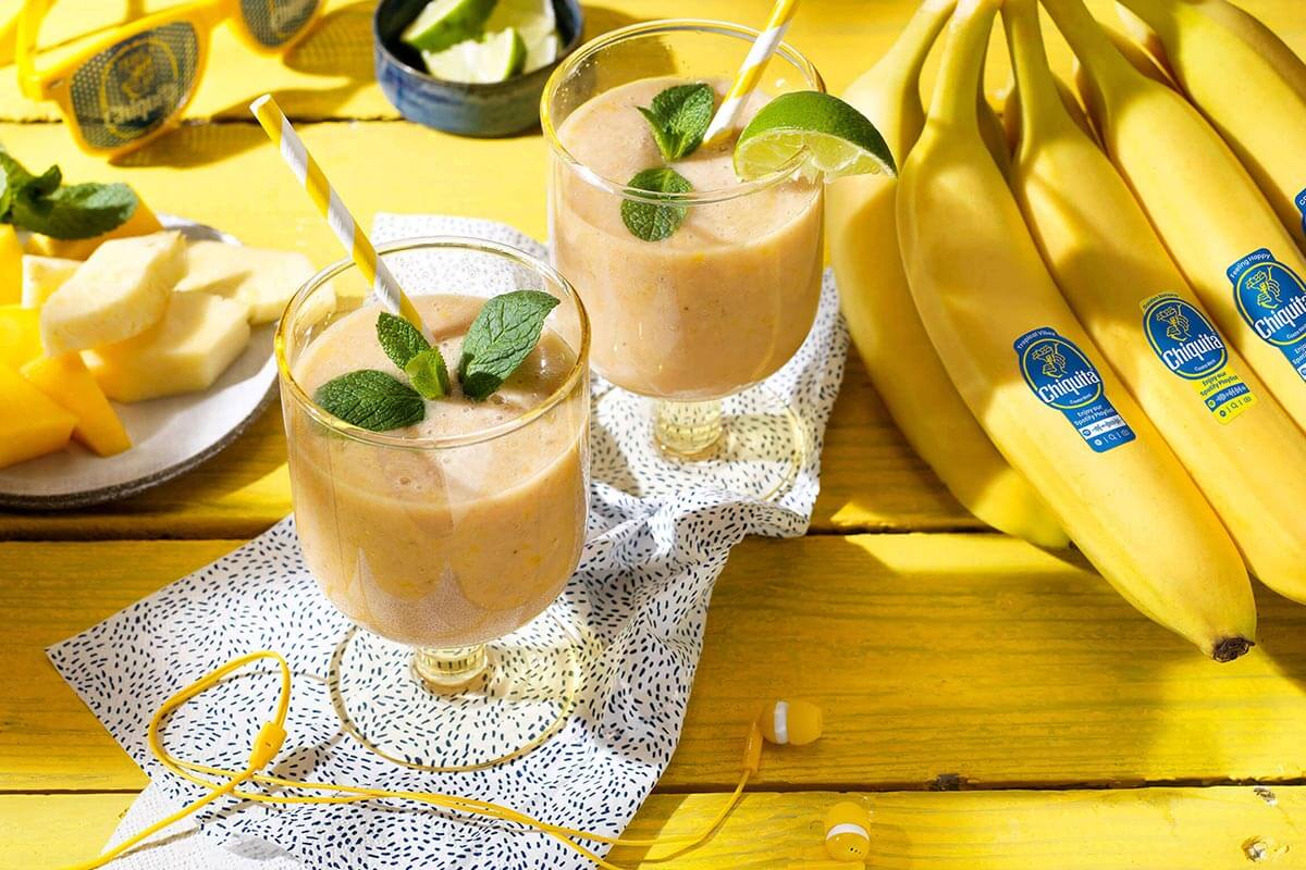 Batido tropical de banana Chiquita con yogur