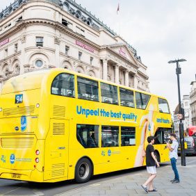 ¡Los autobuses inspirados por Chiquita vuelven a Londres y son eléctricos!