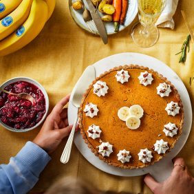 Tarta de banana y calabaza con base de galletas graham