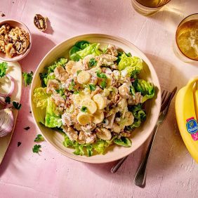 Ensalada Chiquita de pollo crujiente