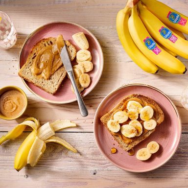 Increíble tostada de bananas Chiquita con nueces