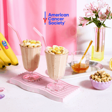 Batido de banana Chiquita y anacardos con limón