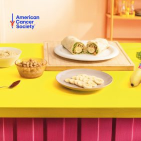 Wrap Integral con Banana Chiquita, Hummus y Garbanzos Crujientes